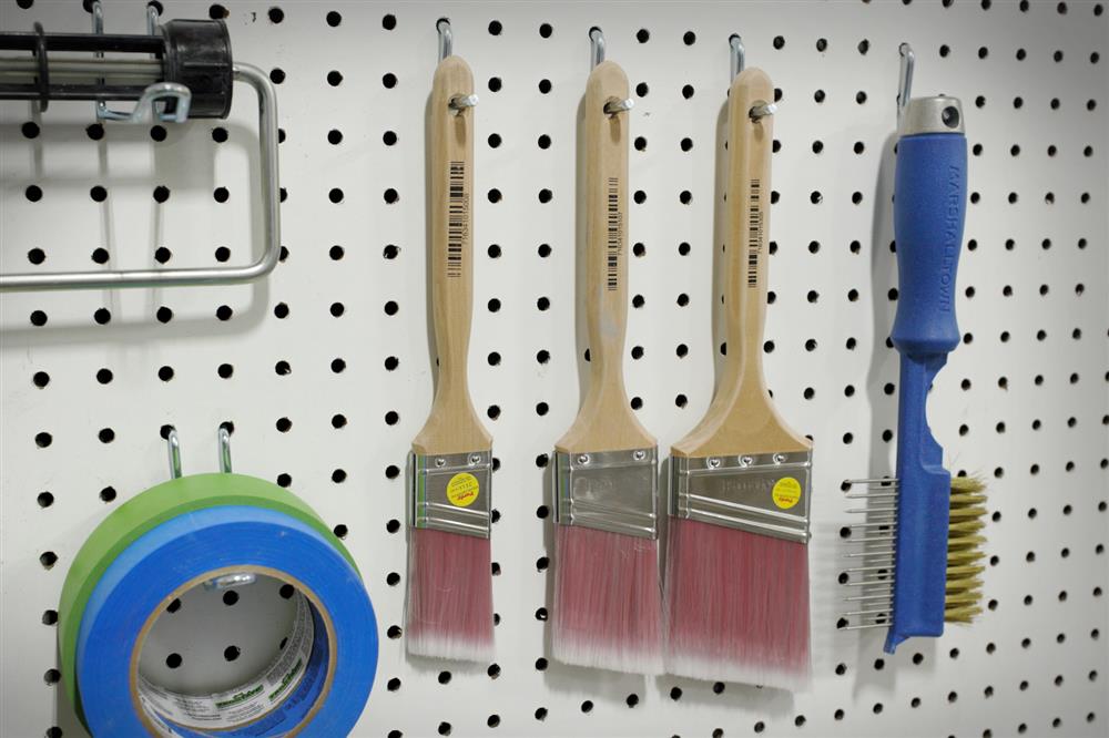 store paint tools to dry after use